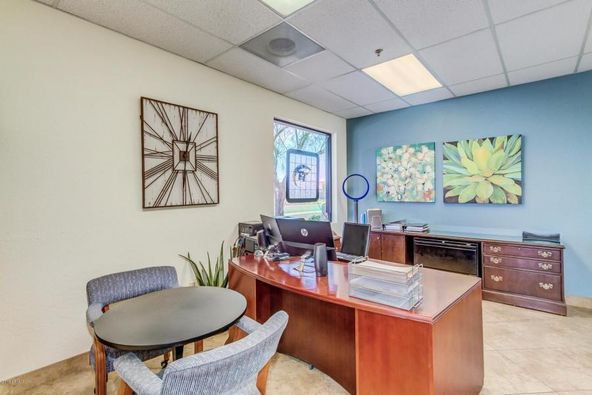 7118 W Frier Dr, Glendale, AZ 85303